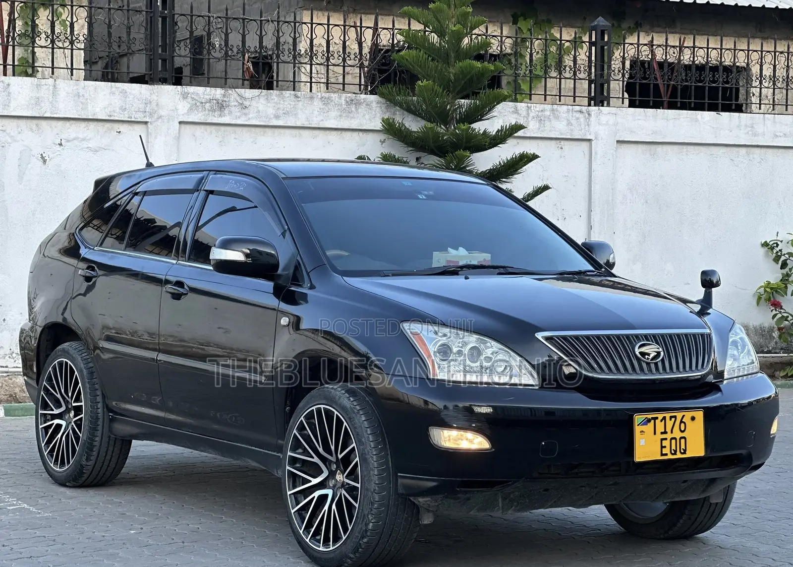 Toyota Harrier 2005 Black