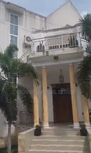 6bdrm Block of Flats in Mchakama Real Estate, Kibada for sale