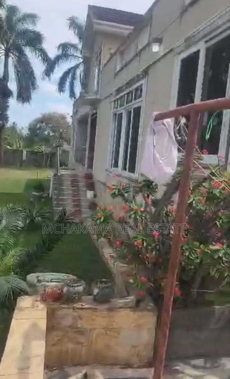 6bdrm Block of Flats in Mchakama Real Estate, Kibada for sale