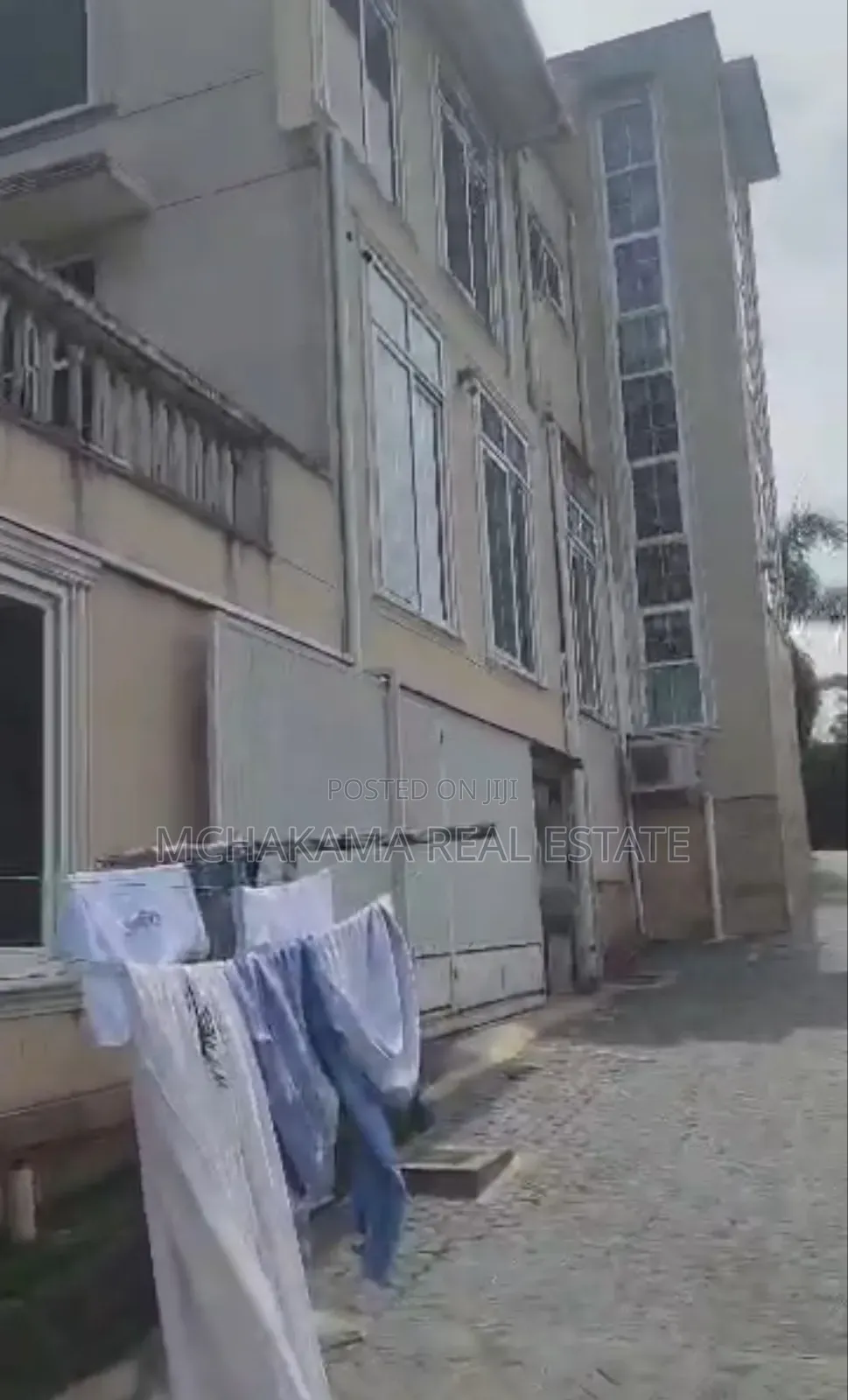 6bdrm Block of Flats in Mchakama Real Estate, Kibada for sale
