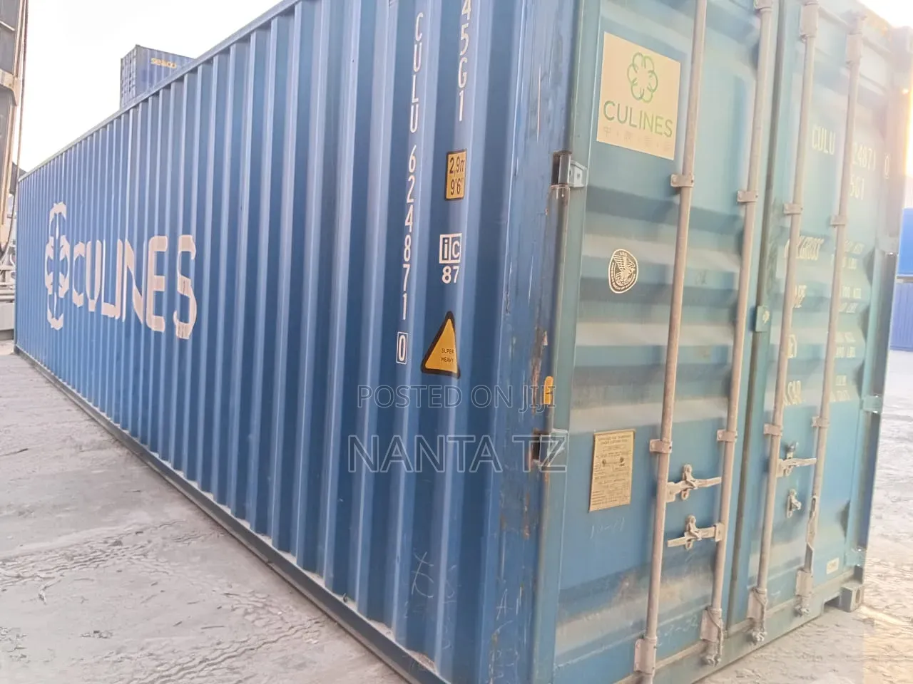 Empty Containers