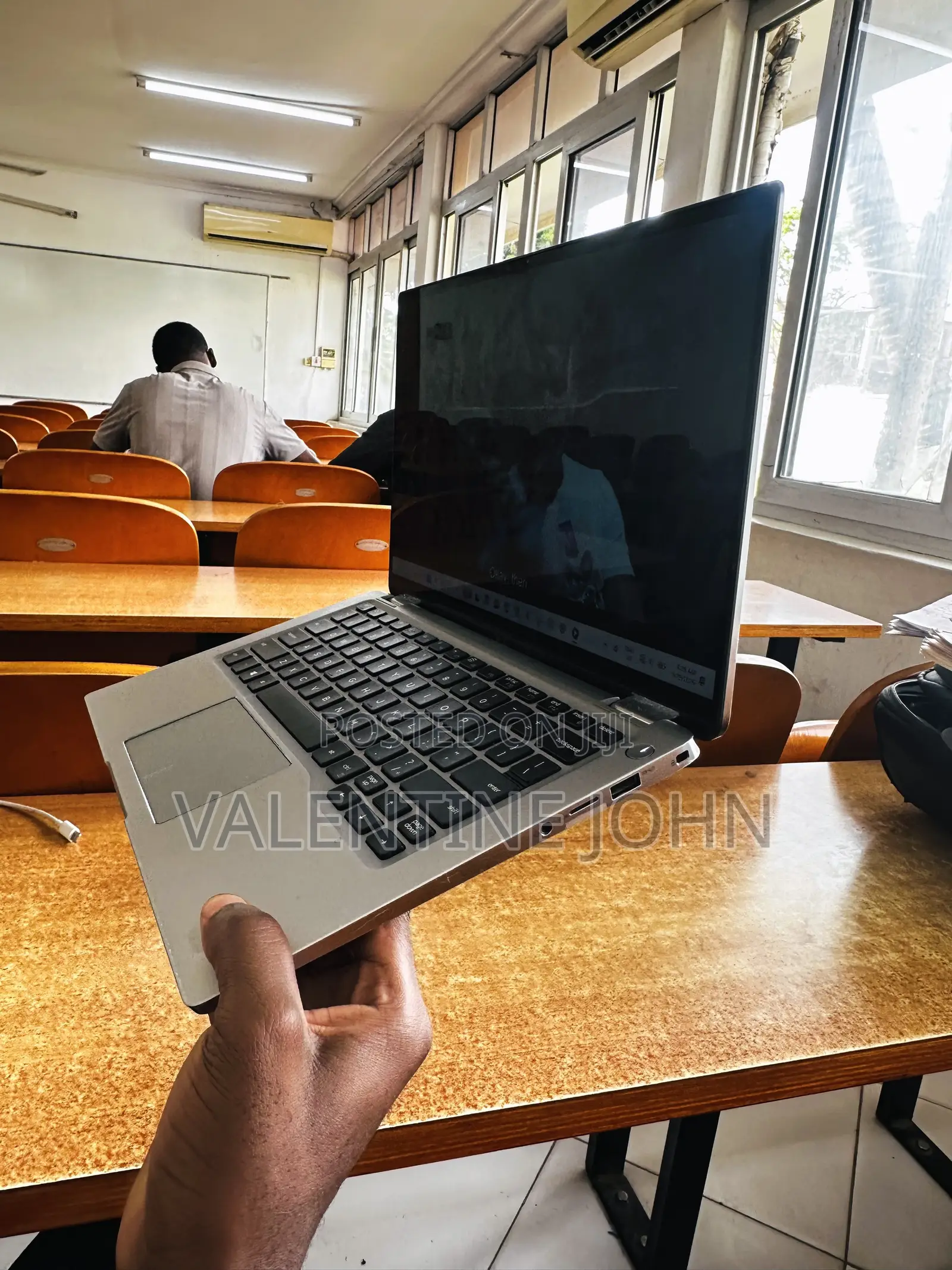Laptop Dell Latitude 7400 16GB Intel Core i7 HDD+SSD 500GB