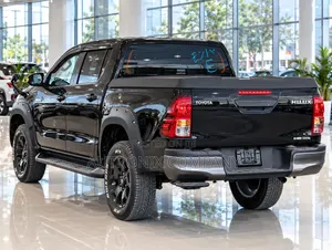 Toyota Hilux 2019 Black