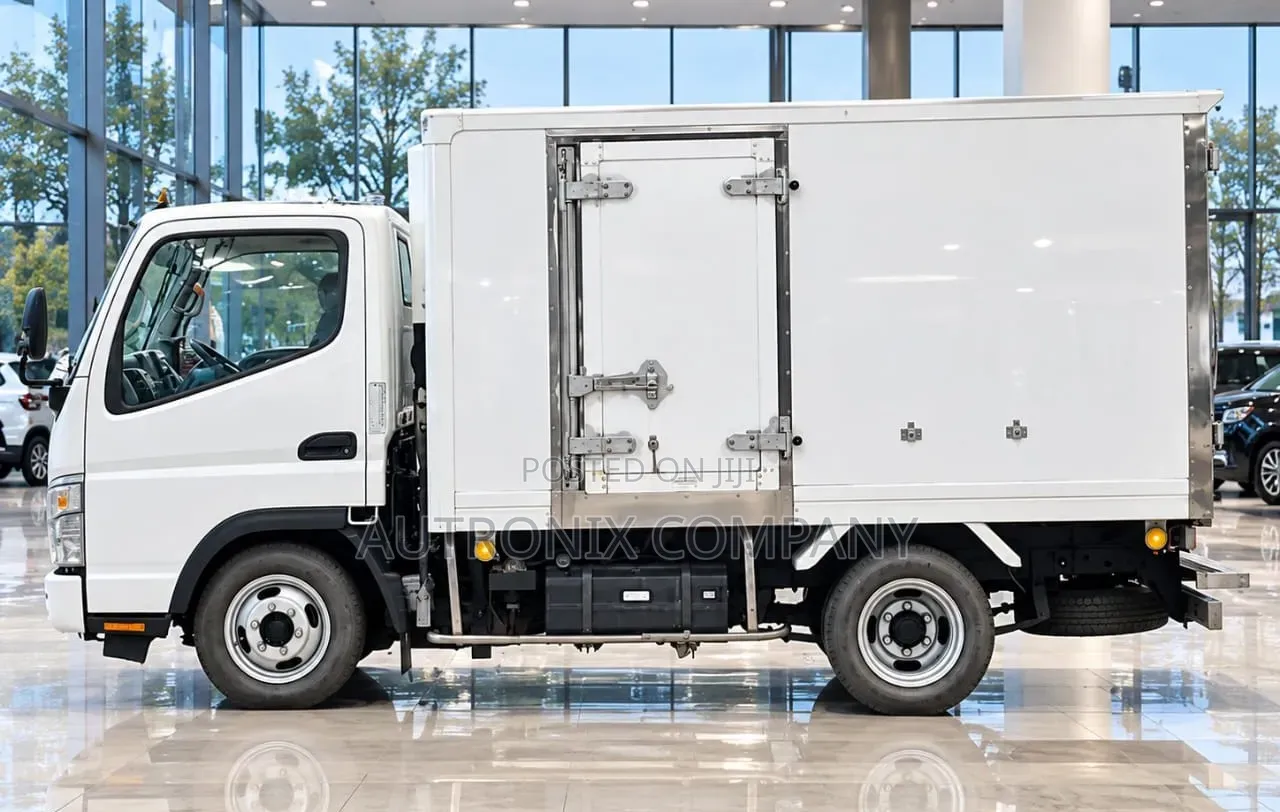 Mitsubishi FUSO Refrigerator