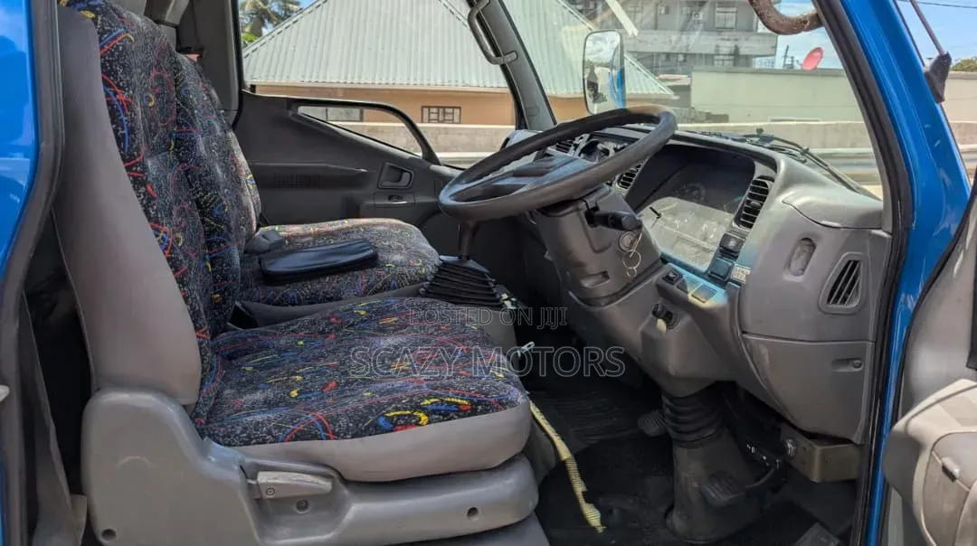 Mistubishi Canter Crane Truck