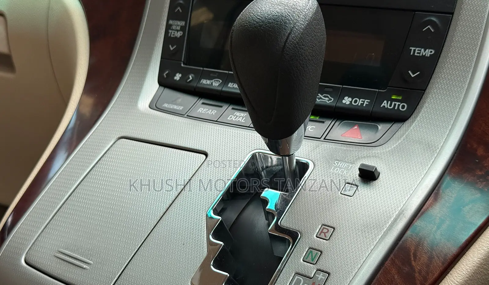 Toyota Alphard 2008 Pearl