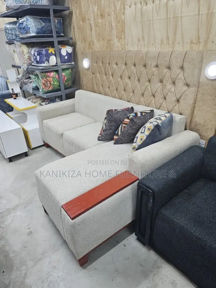 Simple L Shaped Sofa Ya Watu Wanne