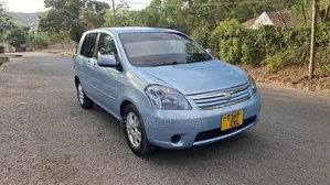 Toyota Raum 2004 Blue