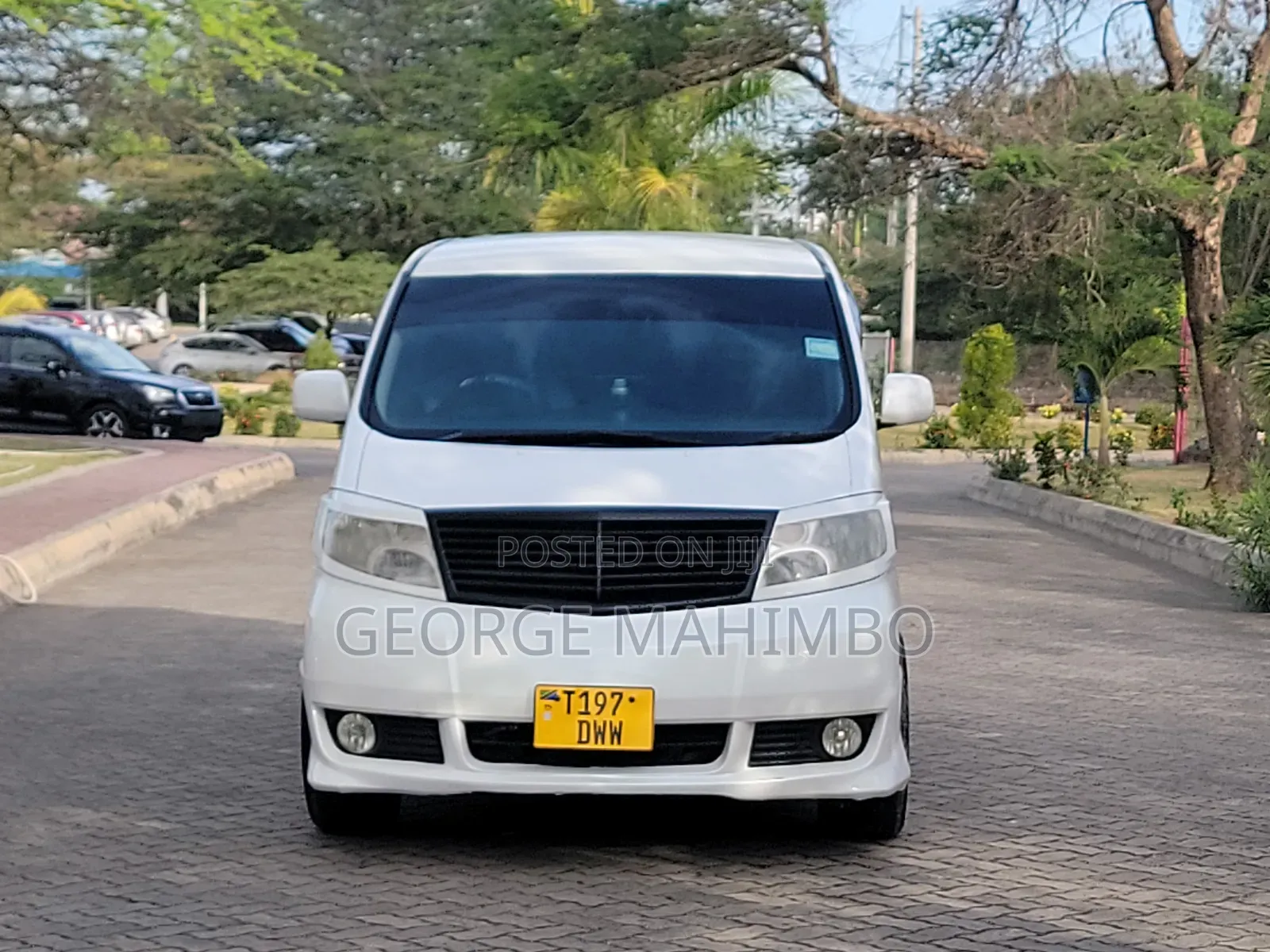 Toyota Alphard 2004 White