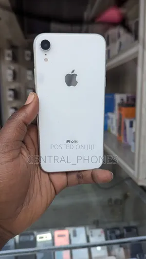 Apple iPhone XR 64 GB White