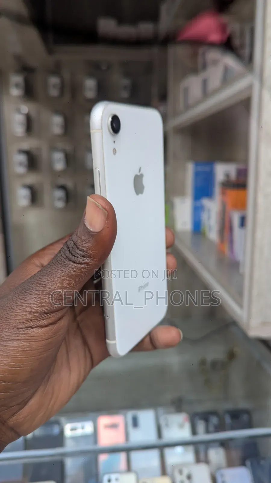Apple iPhone XR 64 GB White