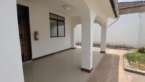 4bdrm House in Bungalow, Masaki for rent