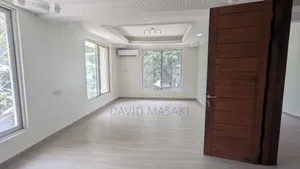 5bdrm Villa in The White Villa, Oyster Bay for rent
