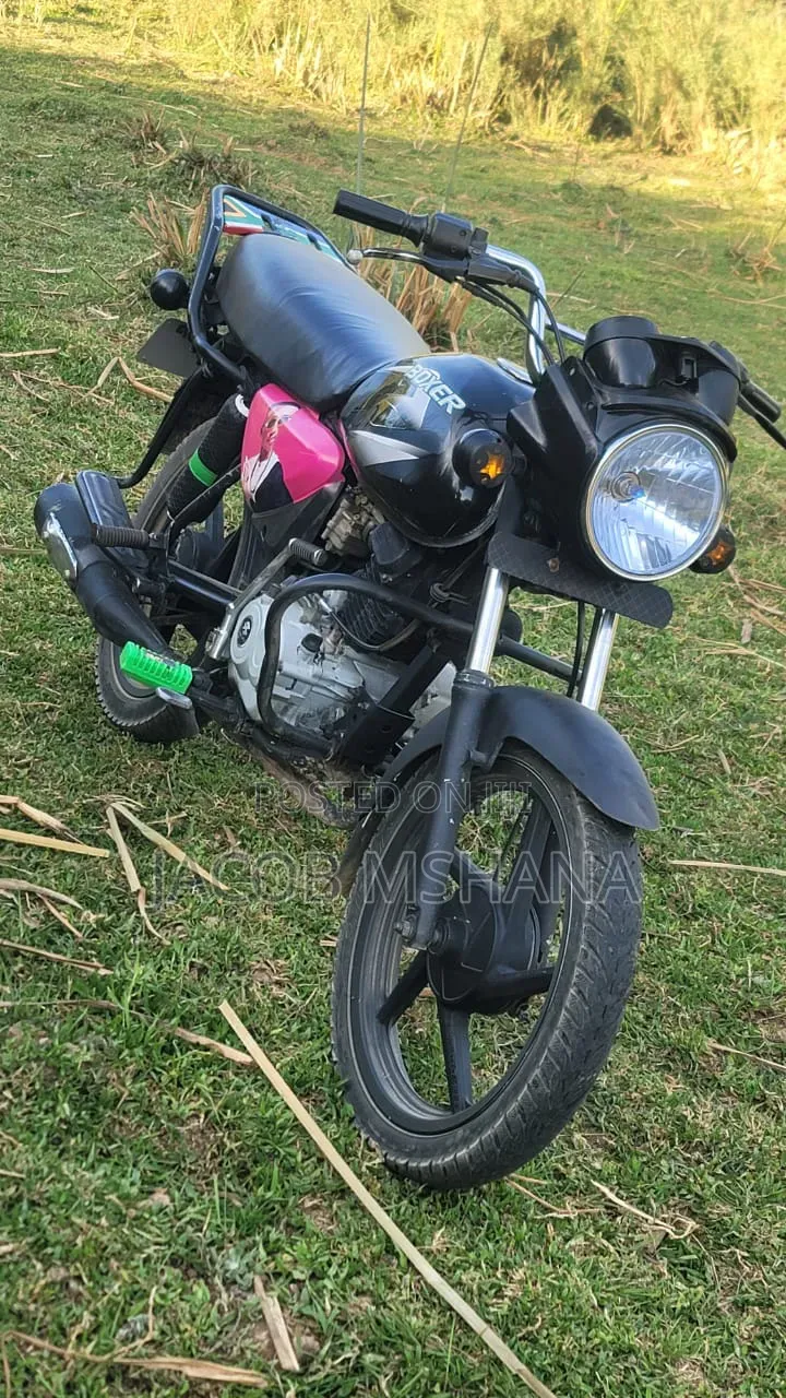 TVS Raider 125 2022 Black