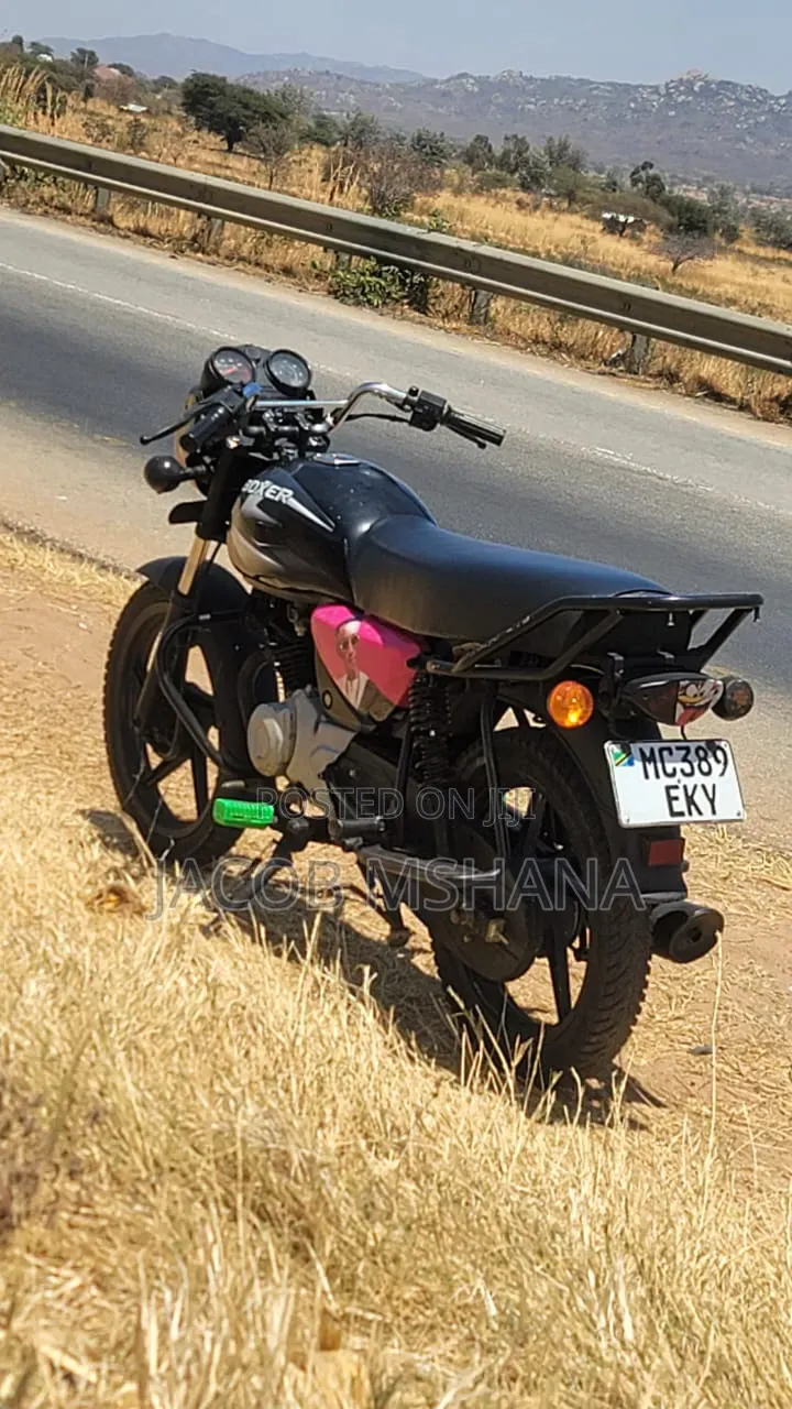 TVS Raider 125 2022 Black