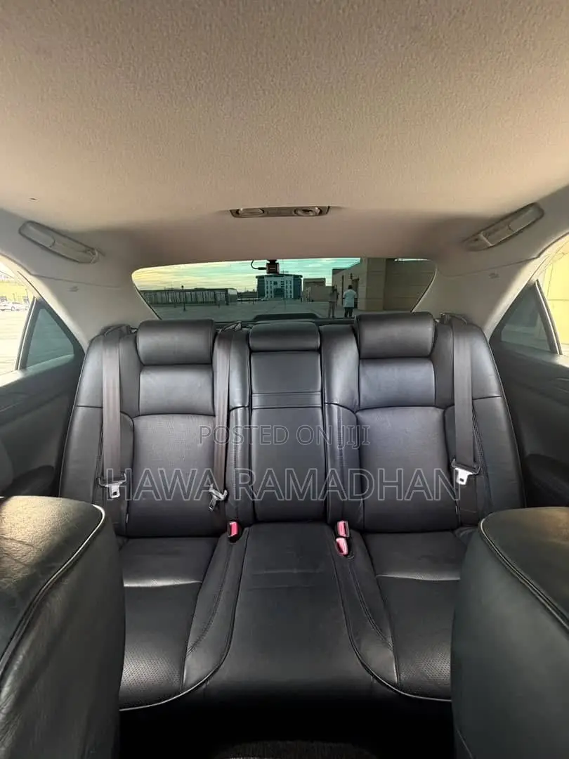 Toyota Crown 2007 Black