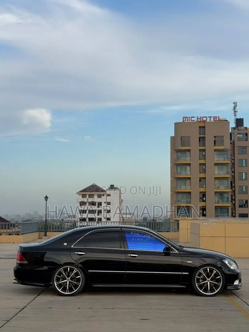 Toyota Crown 2007 Black