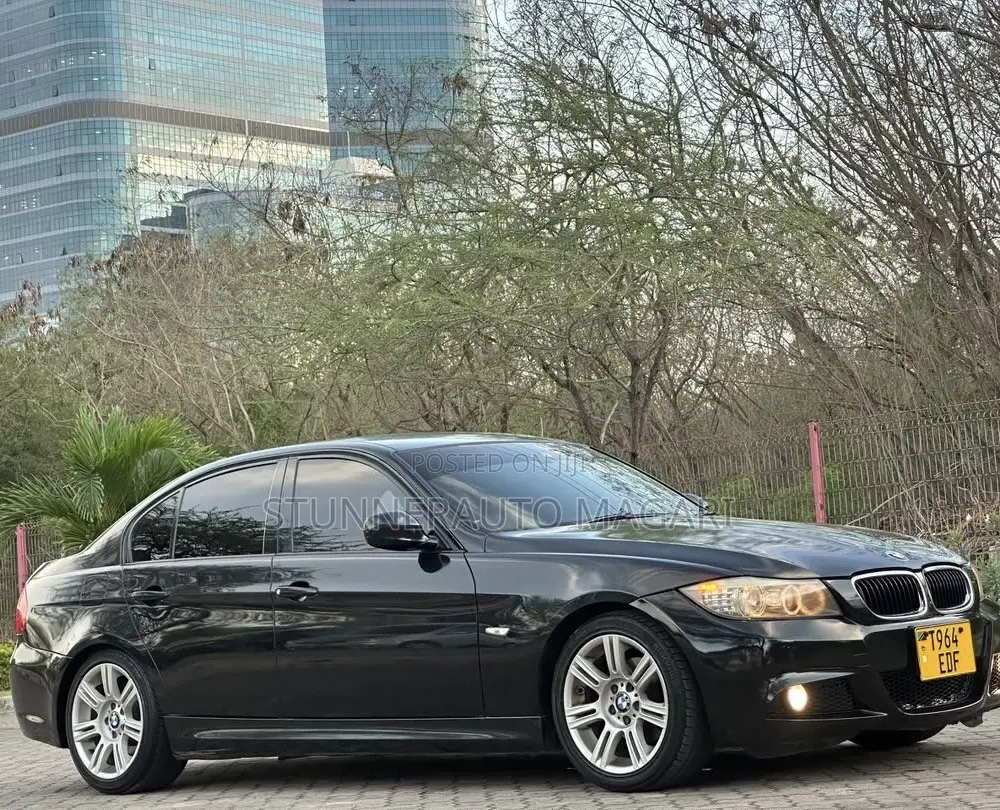 BMW 3 Series 2011 Black