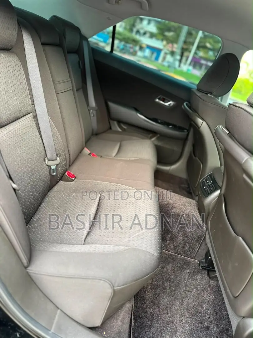 Toyota Crown 2009 Matt Black