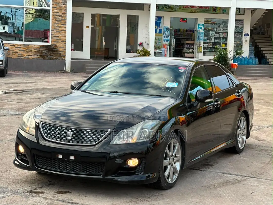 Toyota Crown 2009 Matt Black