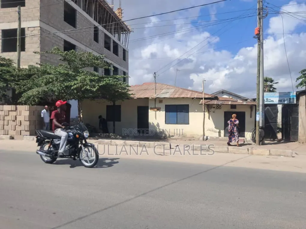 Furnished 4bdrm House in Mwembe Chai, Kinondoni for sale