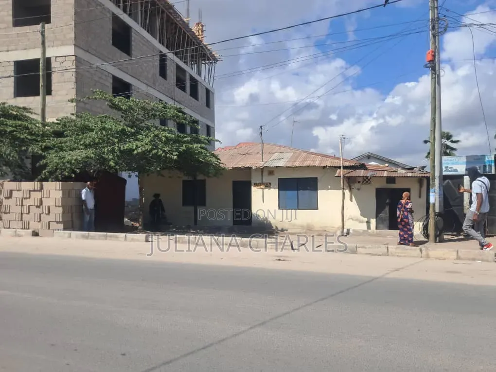 Furnished 4bdrm House in Mwembe Chai, Kinondoni for sale