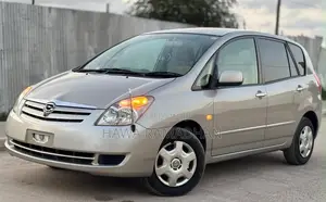 Toyota Corolla Spacio 2004 Silver
