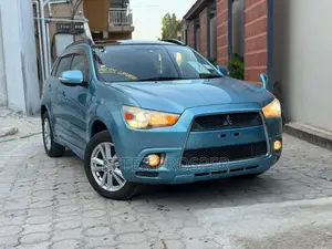 Mitsubishi RVR 2016 Blue