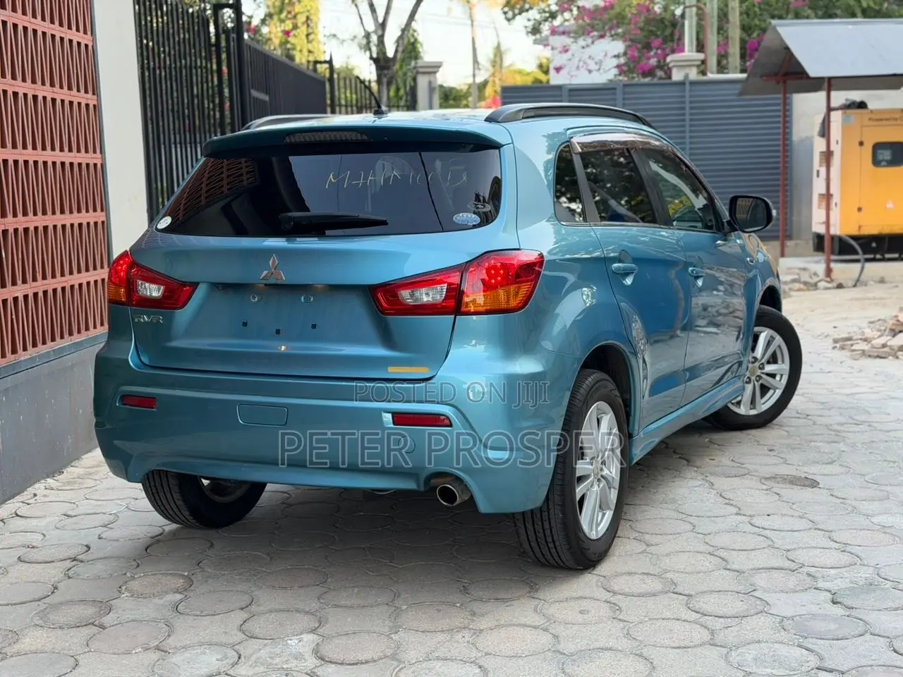 Mitsubishi RVR 2016 Blue