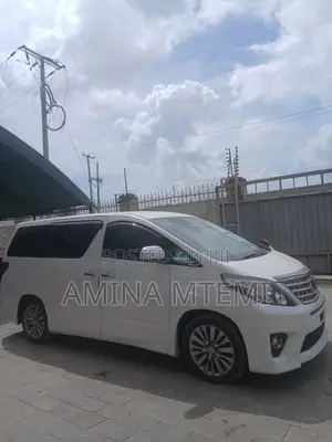 Toyota Alphard 2.4 Petrol AWD 2013 White