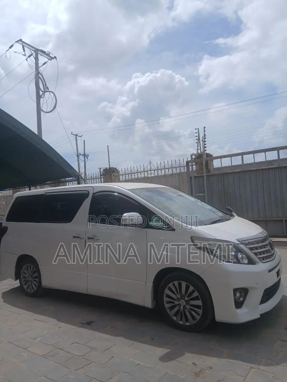 Toyota Alphard 2.4 Petrol AWD 2013 White