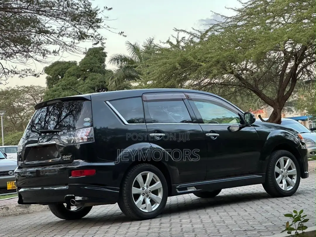 Mitsubishi Outlander 2010 Black