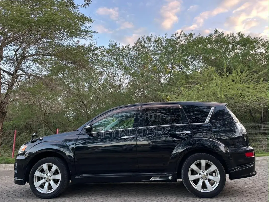 Mitsubishi Outlander 2010 Black