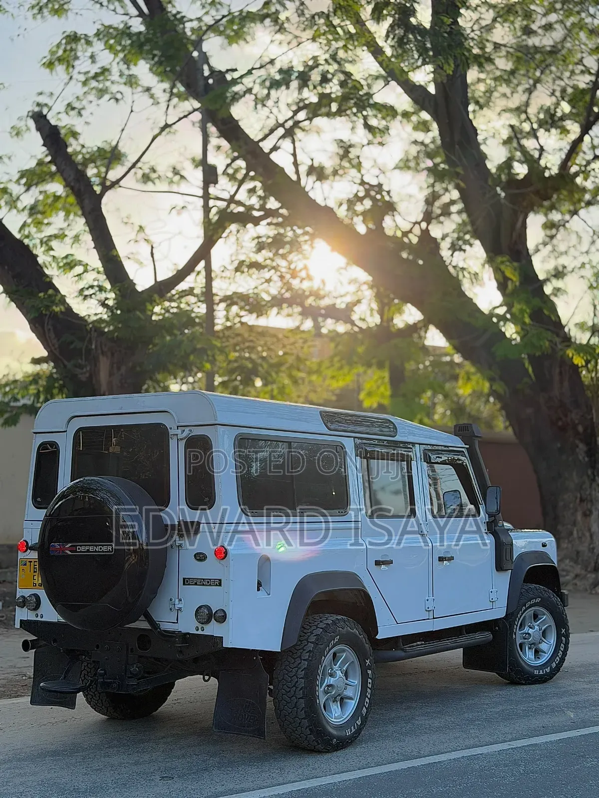 Land Rover Defender 2014 White