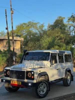 Land Rover Defender 2014 White