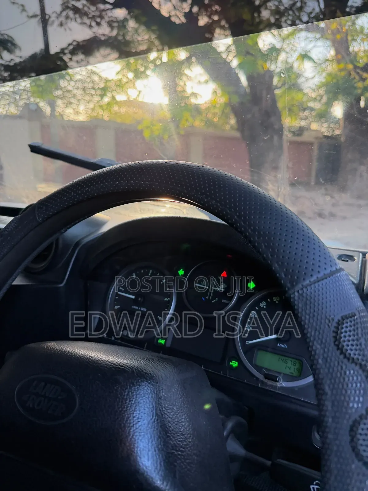 Land Rover Defender 2014 White
