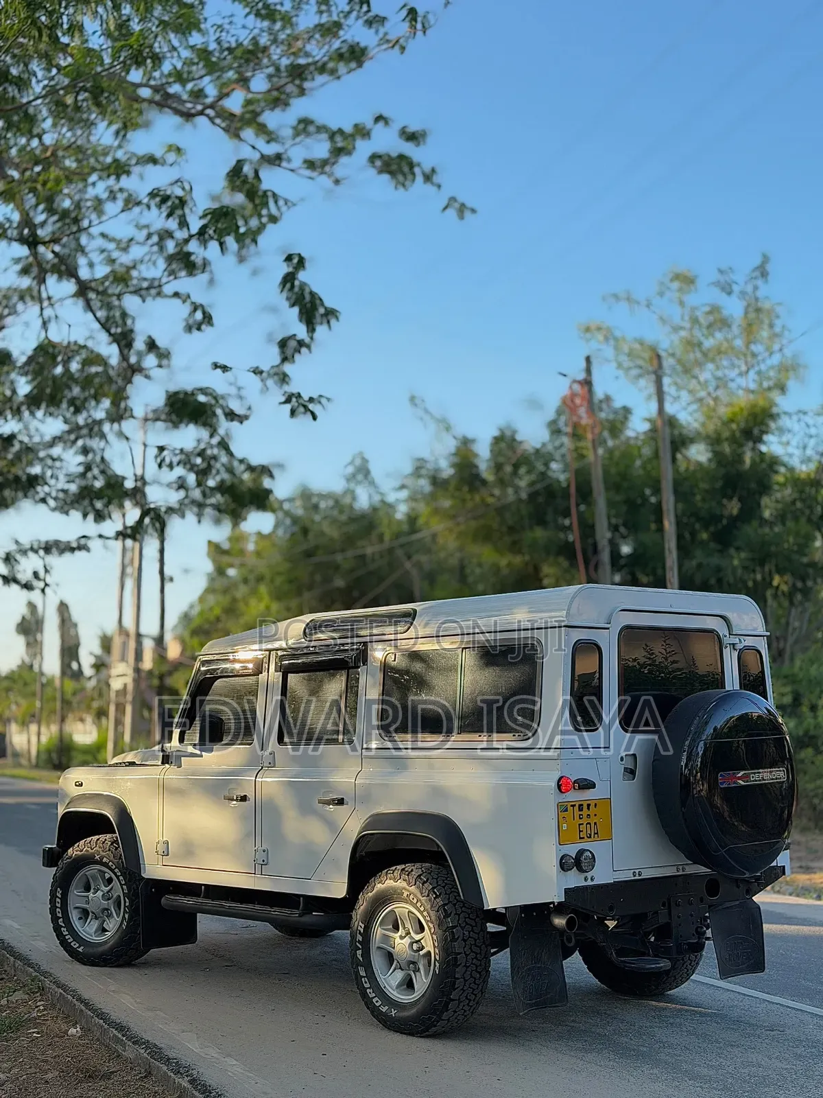 Land Rover Defender 2014 White