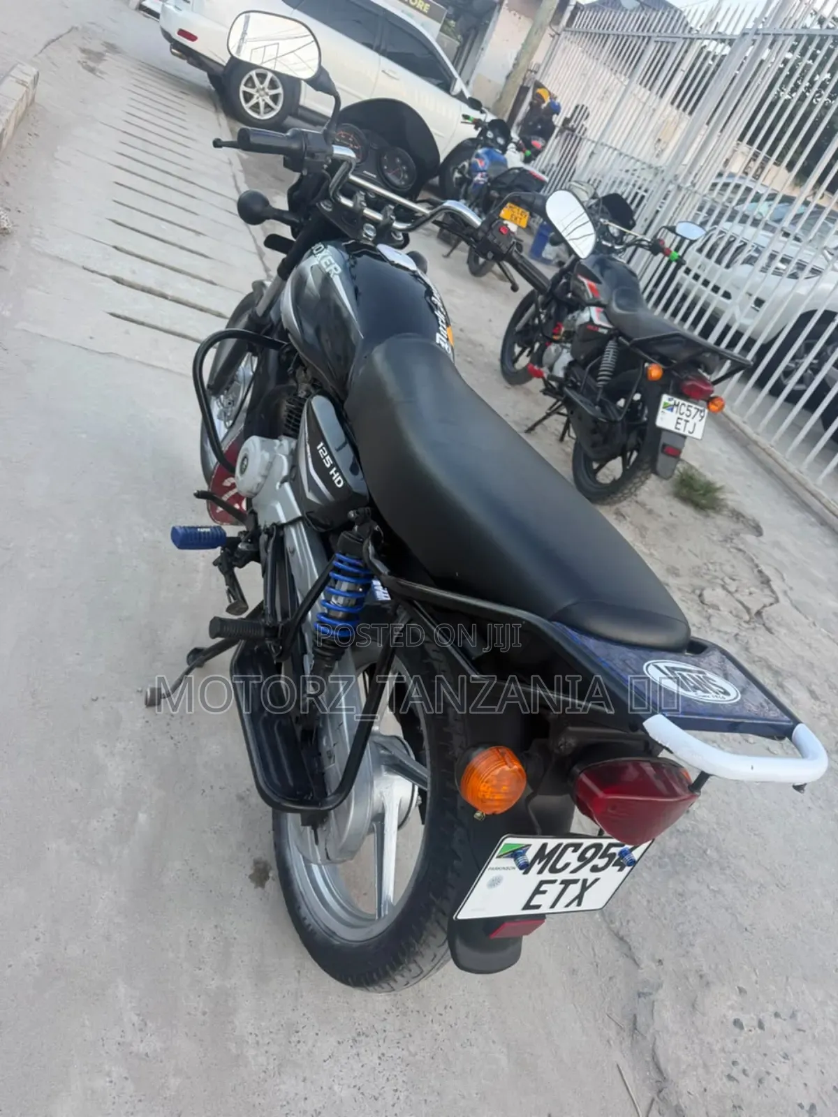 Bajaj Boxer 2024 Black