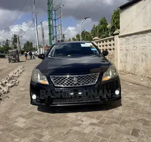 Toyota Crown 2011 Black