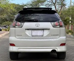 Toyota Harrier 2009 White