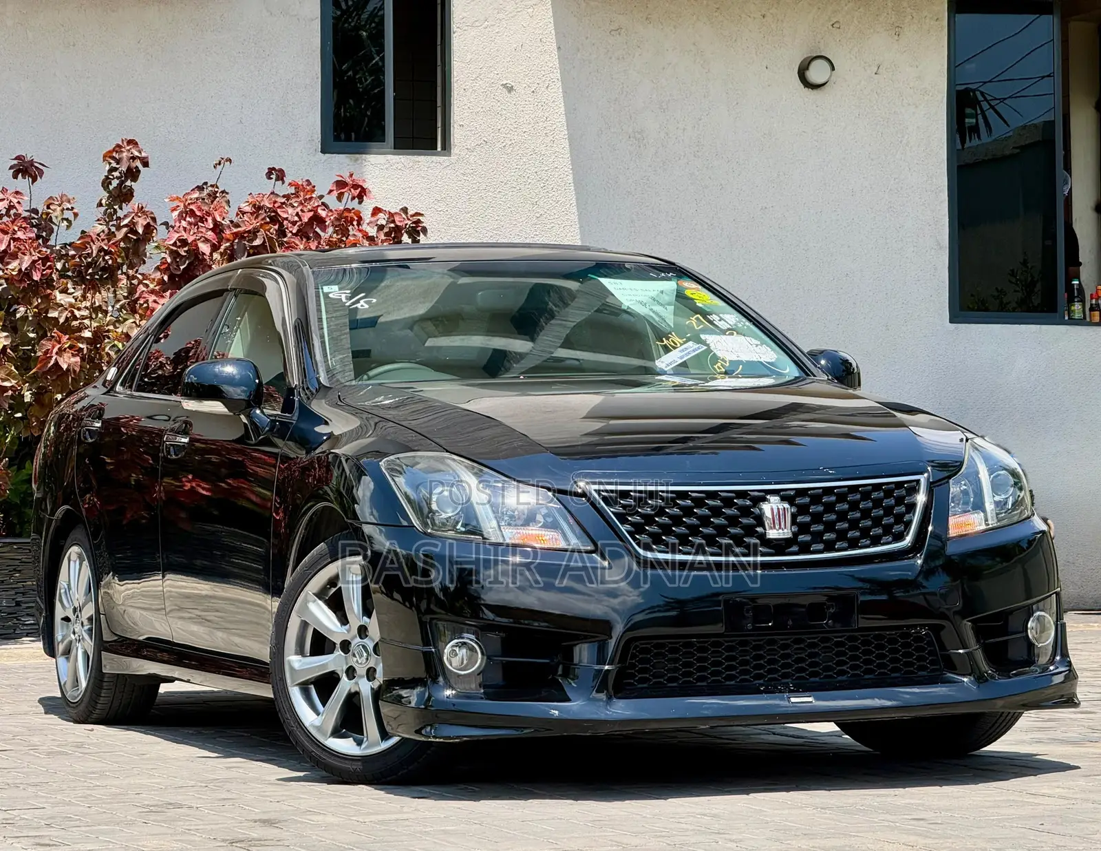 Toyota Crown 2010 Black