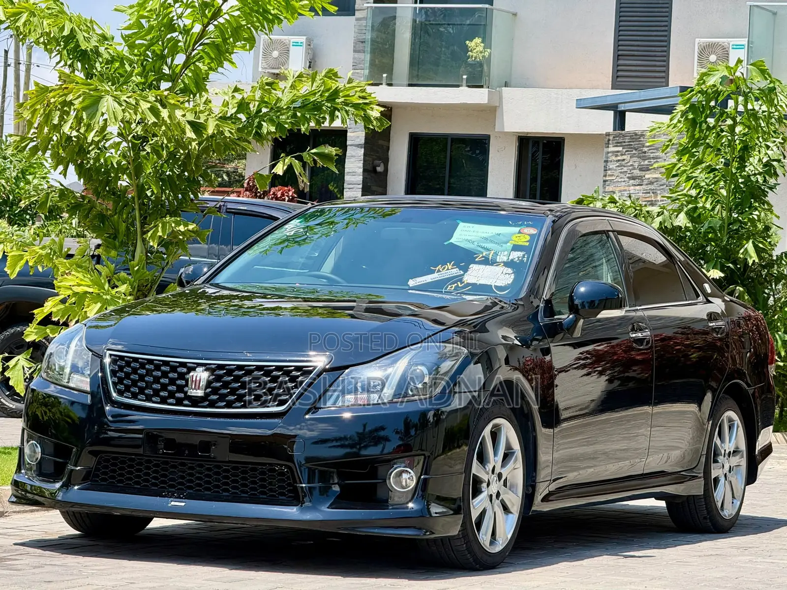 Toyota Crown 2010 Black