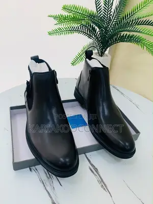 Men's Leather Chelsea Boots
