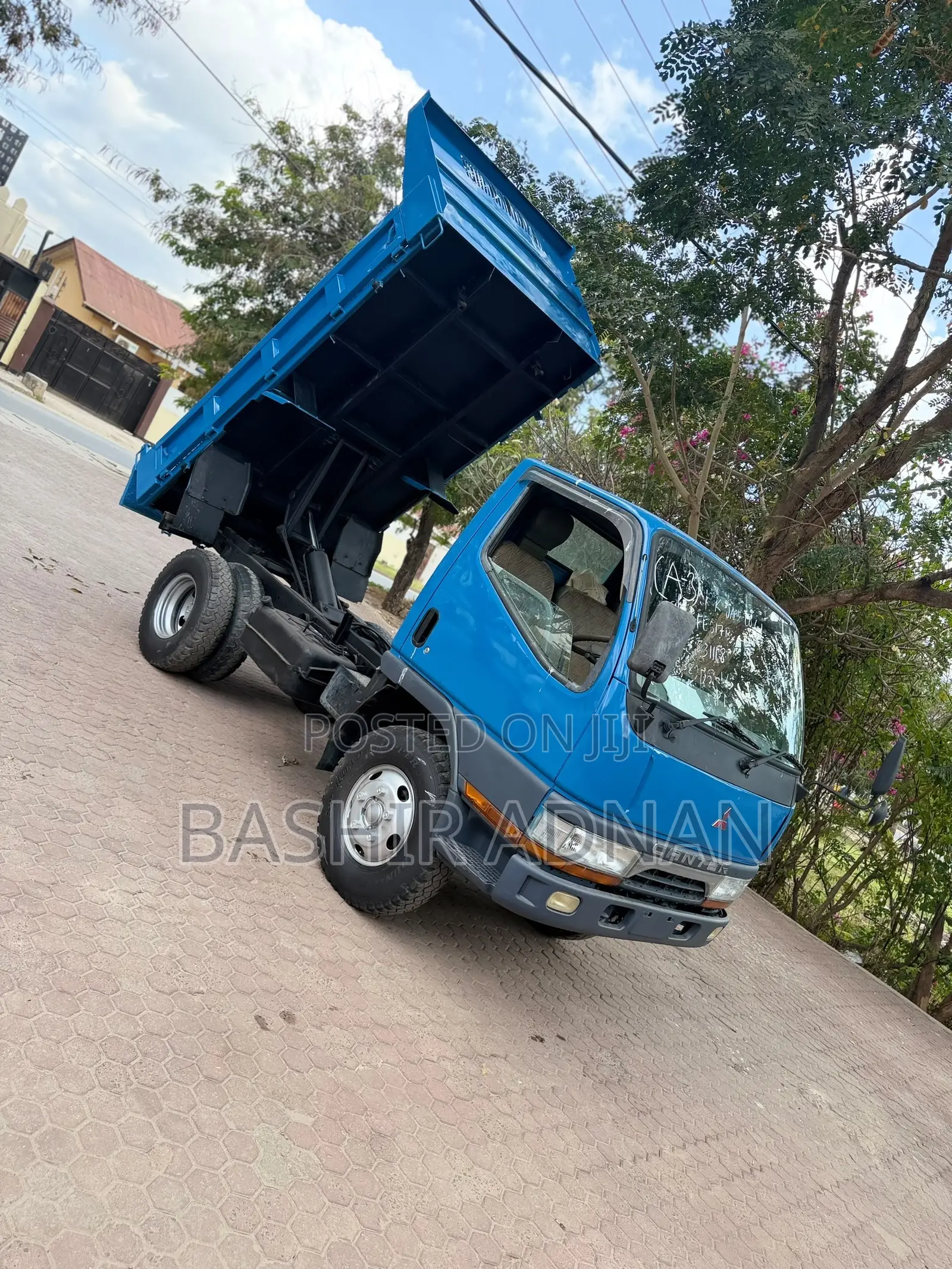 Mitsubishi Canter Tipper Up Spring Juu 2.5 Tonnes Unregistered(mpya).