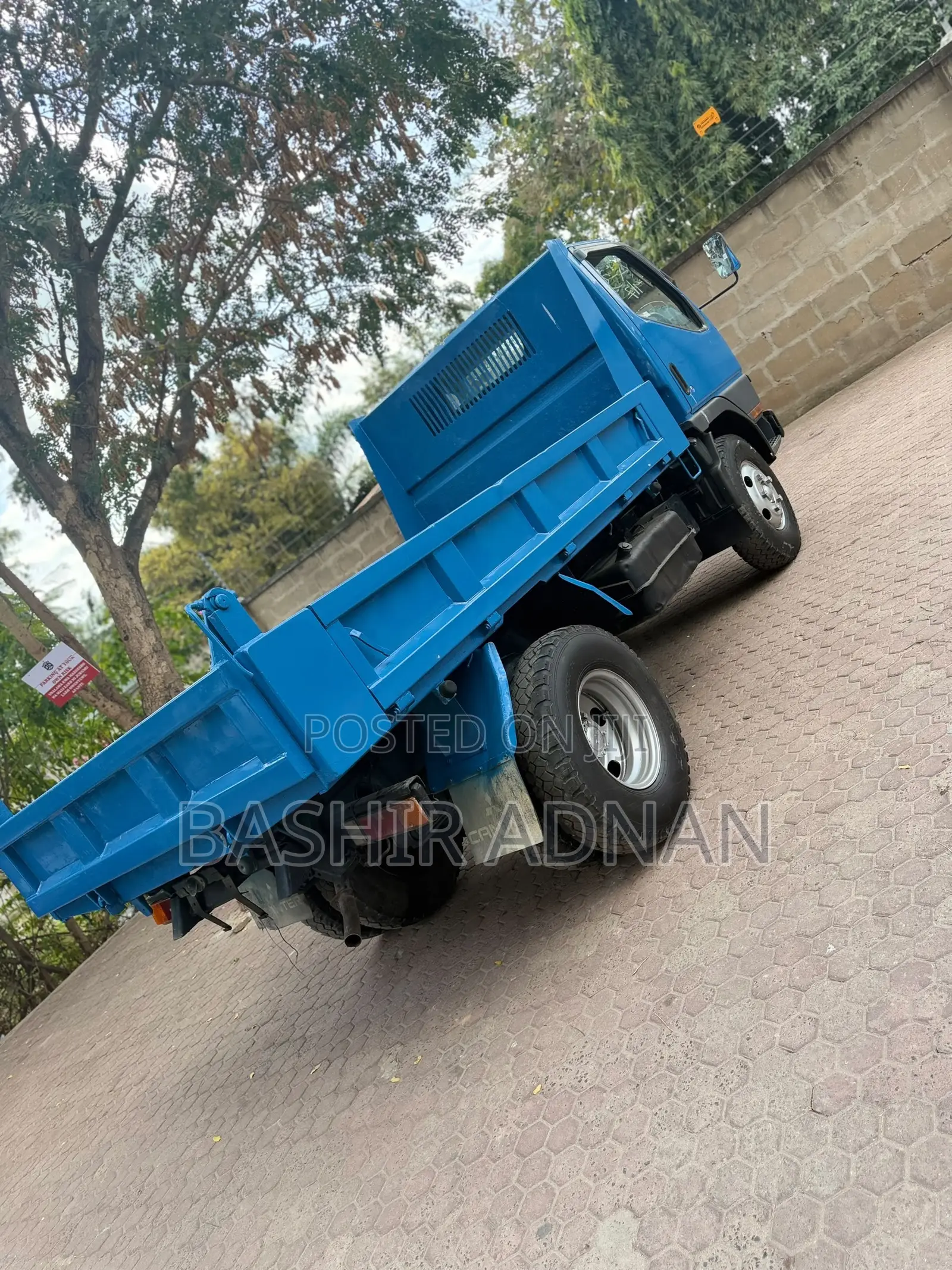 Mitsubishi Canter Tipper Up Spring Juu 2.5 Tonnes Unregistered(mpya).