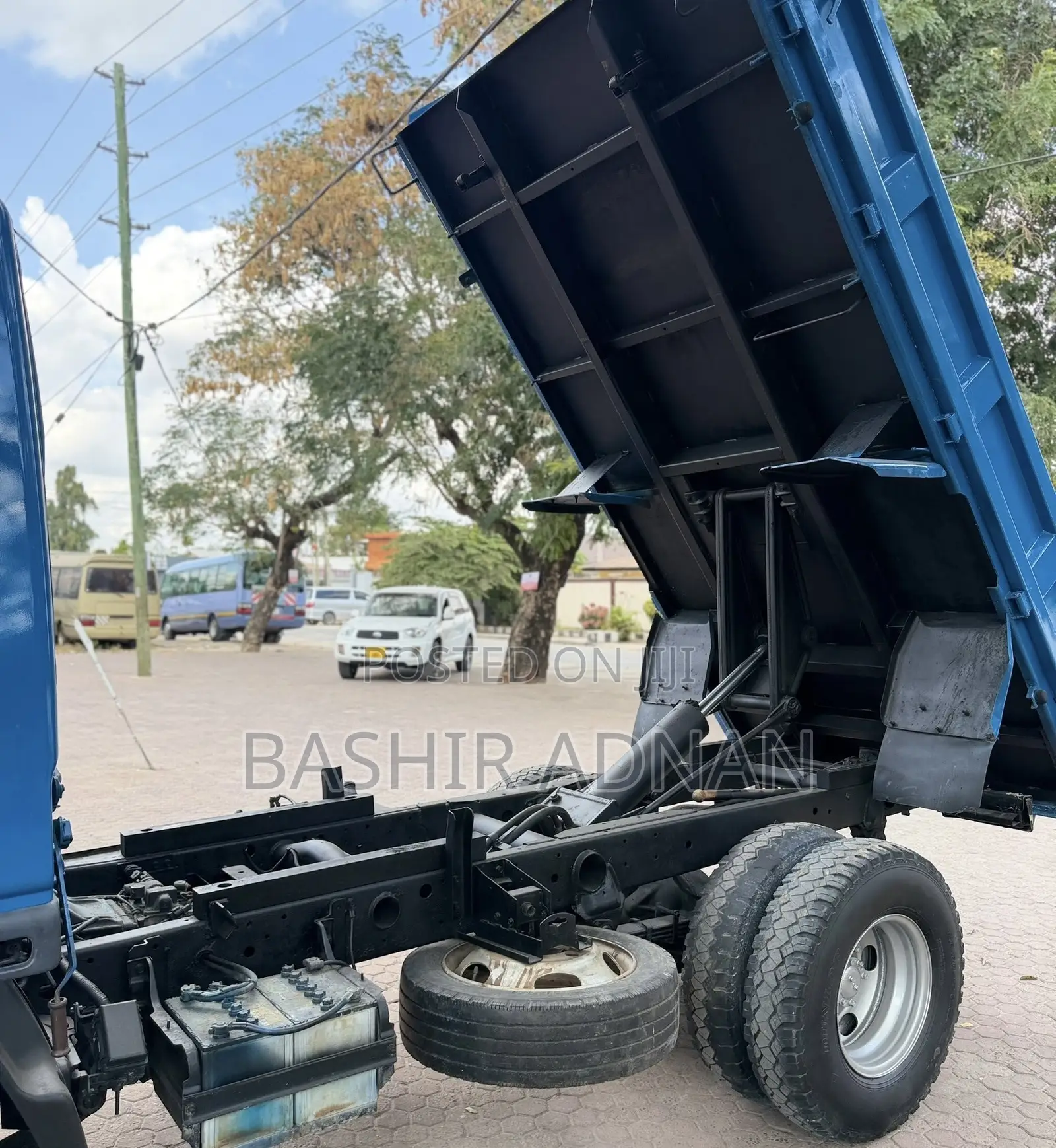 Mitsubishi Canter Tipper Up Spring Juu 2.5 Tonnes Unregistered(mpya).