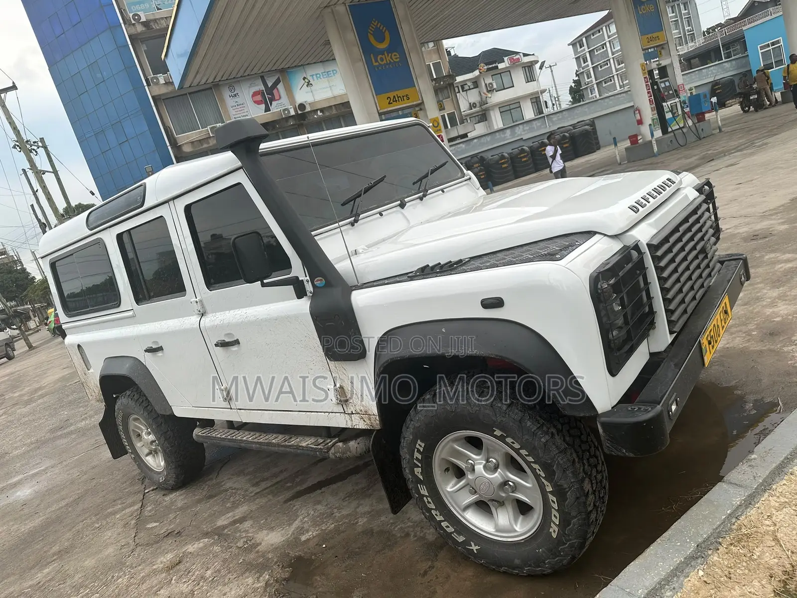 Land Rover Defender 2014 White