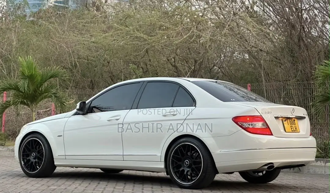 Mercedes-Benz C-Class 2007 White
