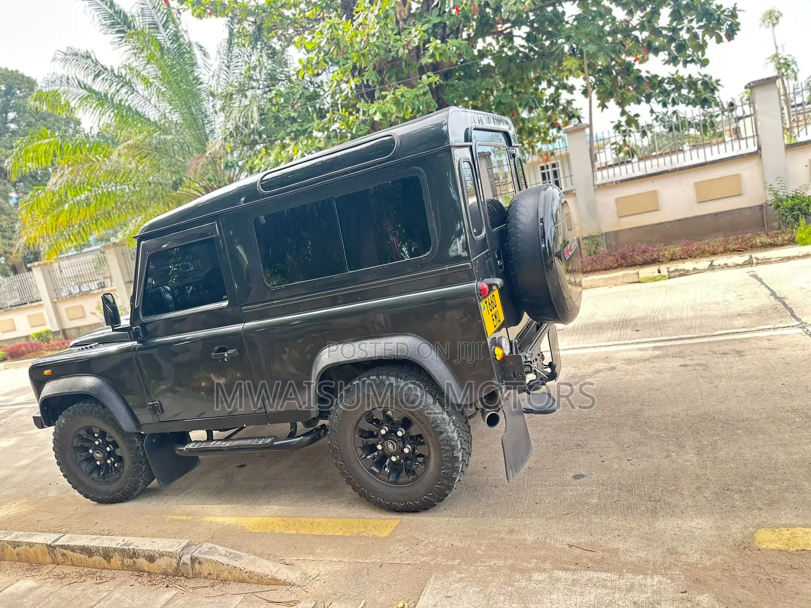 Land Rover Defender 2015 Matt Black
