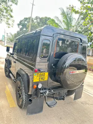 Land Rover Defender 2015 Matt Black